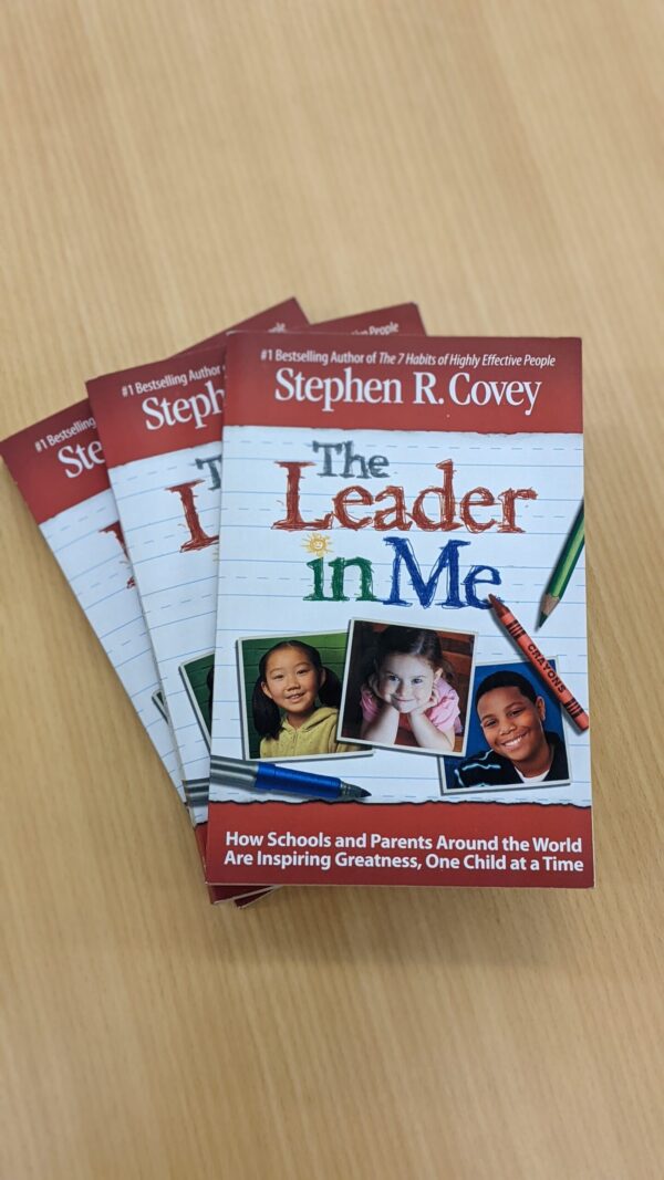 The Leader in Me: How Schools Around the World Are Inspiring Greatness, One Child at a Time - Stephen Covey - Image 4