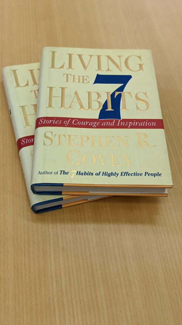 Living the 7 Habits - Stephen Covey (hardcover) - Image 3